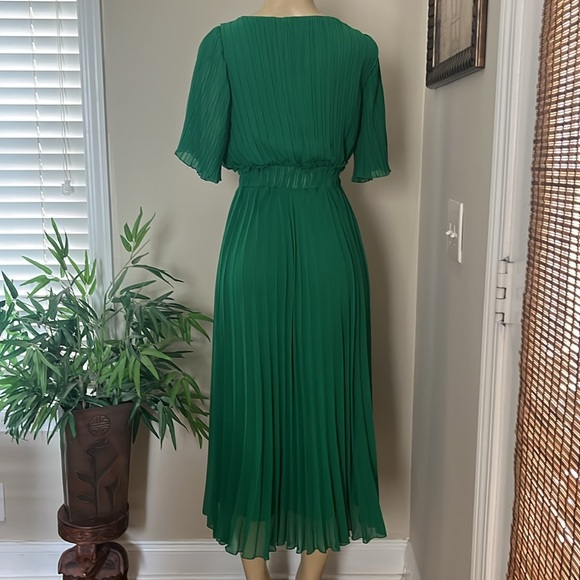 ZARA NWT Pleated Midi Dress in Green Size XS - Picture 10 of 13